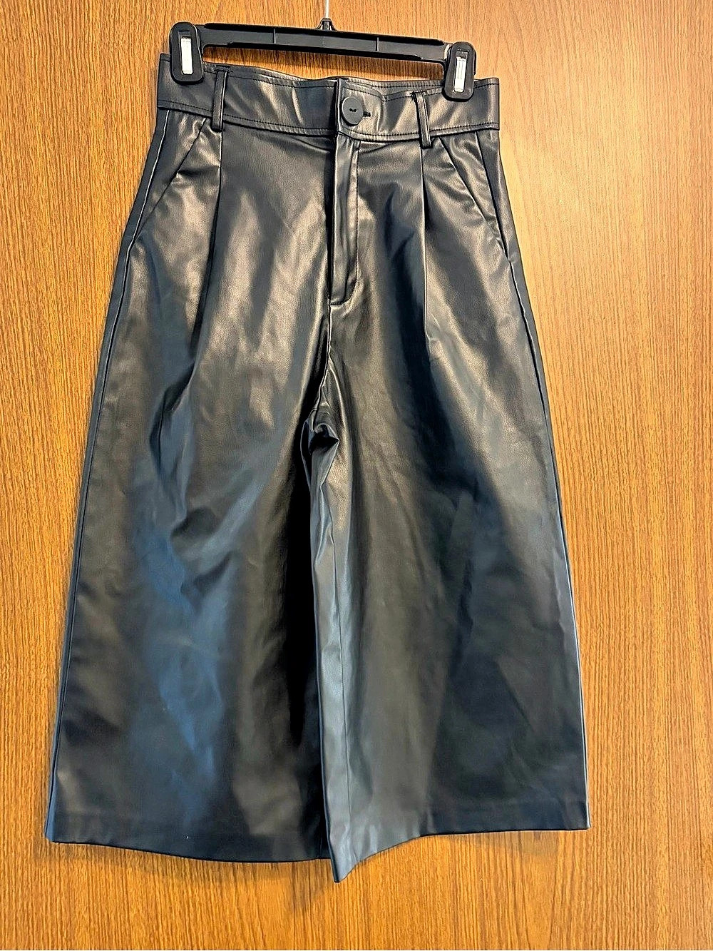 Zara Faux Leather Pleated Culotte Pants Black XS